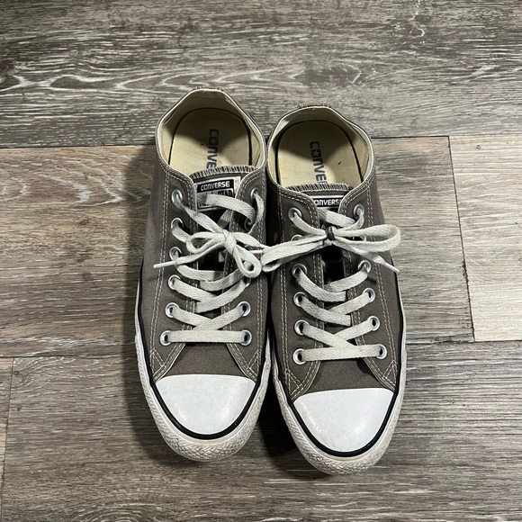 Grey Converse Chuck Taylor’s Classic Flat Lace Up Sneakers - Picture 2 of 5